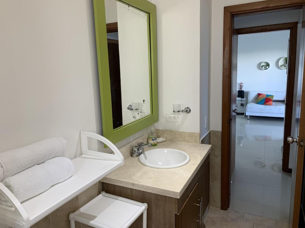 Apartamento Mirador Del Laguito Cartagena Екстер'єр фото